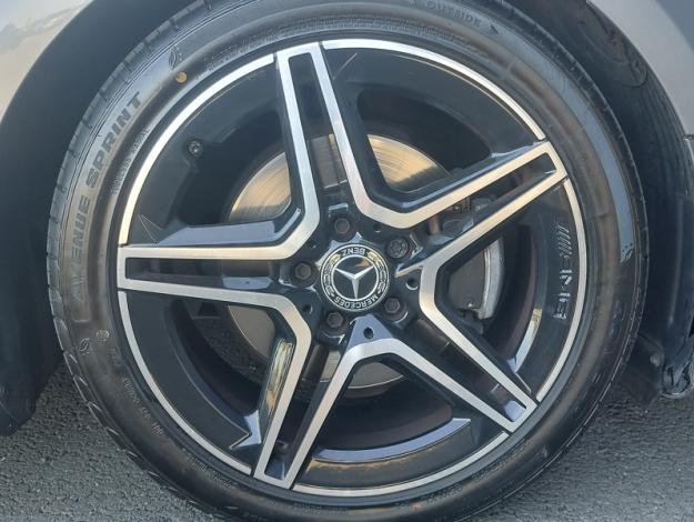 MERCEDES-BENZ Classe A 180 d Berline AMG Line  