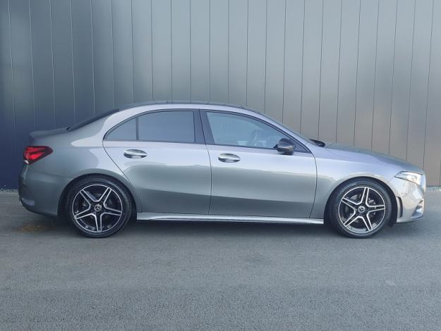 MERCEDES-BENZ Classe A 180 d Berline AMG Line  