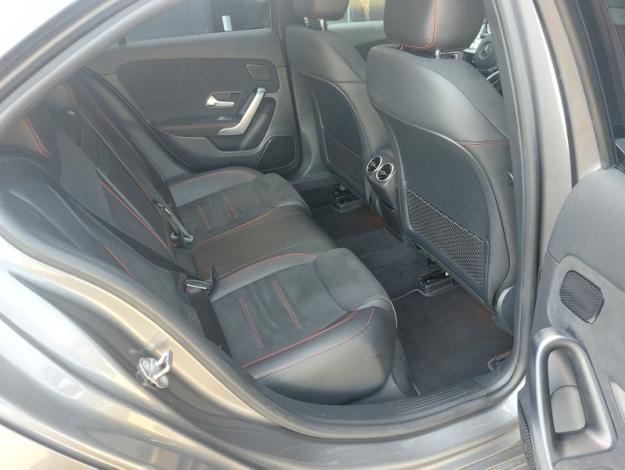 MERCEDES-BENZ Classe A 180 d Berline AMG Line  