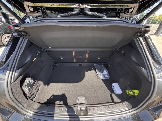 MERCEDES-BENZ GLA 180 d Edition 140  GLA 180 d Edition 140