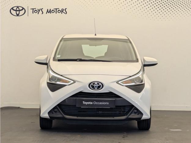 TOYOTA Aygo 1.0 VVT-i x-play  