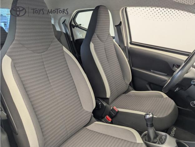 TOYOTA Aygo 1.0 VVT-i x-play  