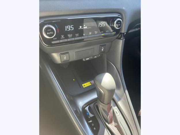 TOYOTA Yaris Hybride 130h GR SPORT  YARIS HYBRIDE 130H GR SPORT PANO TECH