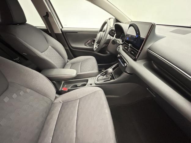 TOYOTA Yaris Hybride 116h Design  1.5 116 ch 