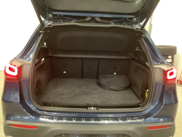 MERCEDES-BENZ EQA EQA 250 SUV