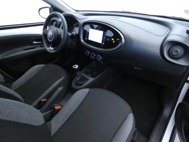 TOYOTA Aygo X 1.0 VVT-i 72 Dynamic  