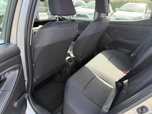 TOYOTA Yaris 70 VVT-i Dynamic  