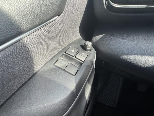 TOYOTA Yaris 70 VVT-i Dynamic  