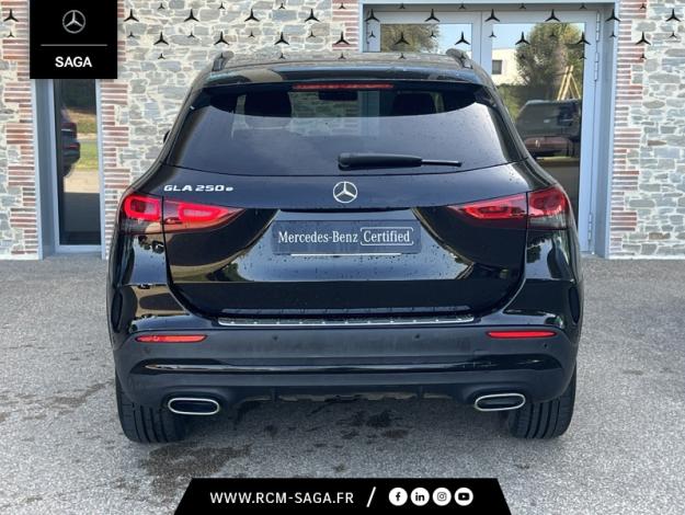 MERCEDES-BENZ GLA 250 e AMG Line  