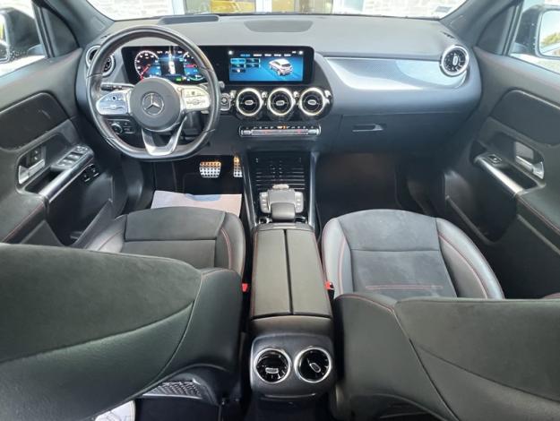 MERCEDES-BENZ GLA 250 e AMG Line  