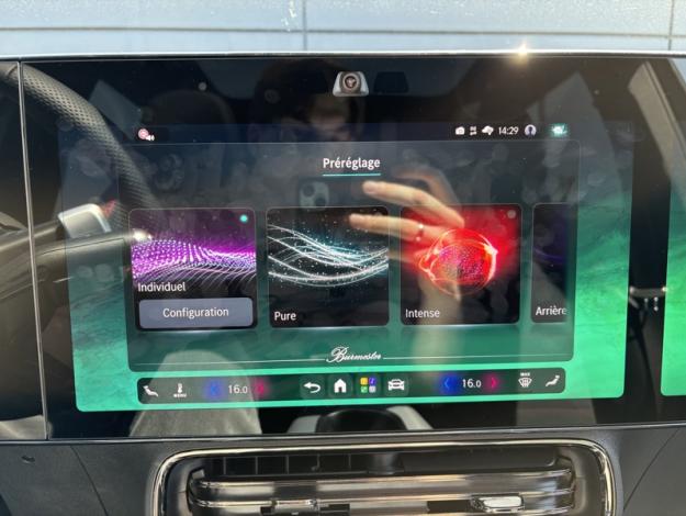 MERCEDES-BENZ GLB 250+ avec technologie EQ Limited Edition  GLB 250+ avec technologie EQ Limited Edition
