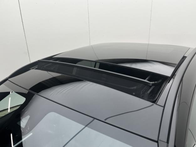 MERCEDES-BENZ GLA 250 e AMG Line  