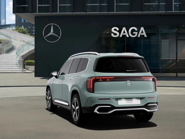 MERCEDES-BENZ GLB 180  GLB 180  140 Years Edition 