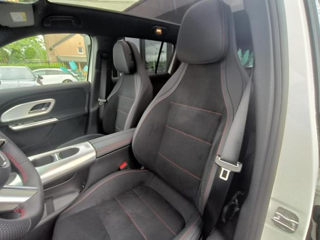 MERCEDES-BENZ GLB 180  GLB 180  140 Years Edition 