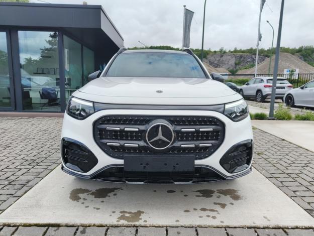 MERCEDES-BENZ GLB 180  GLB 180  140 Years Edition 