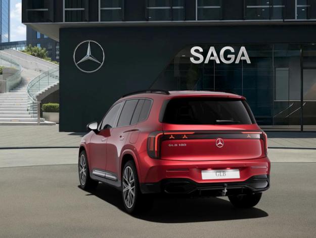 MERCEDES-BENZ GLB 180  GLB 180  140 Years Edition 