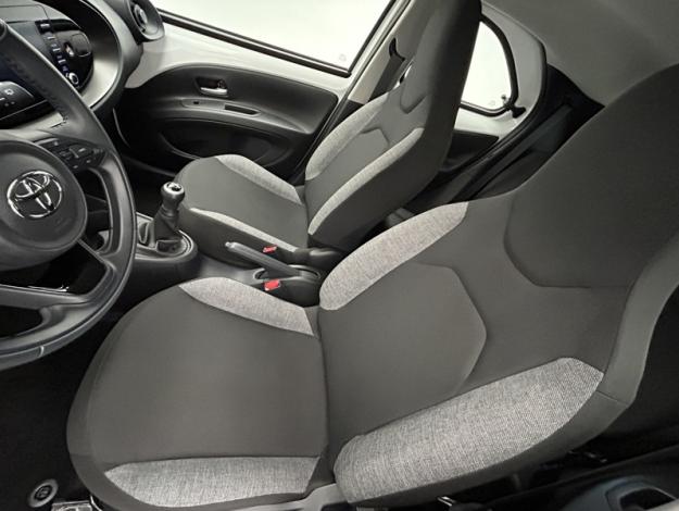 TOYOTA Aygo X 1.0 VVT-i 72 Dynamic  