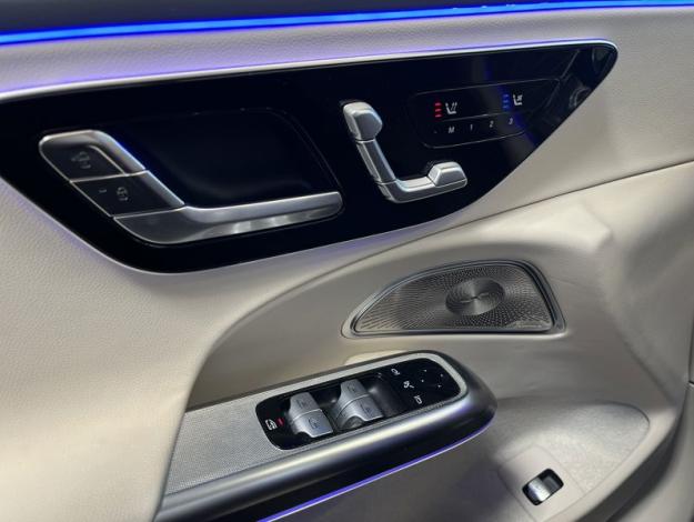 MERCEDES-BENZ Třídy E E 300 de 4MATIC s hybridní technologií EQ (13/22)