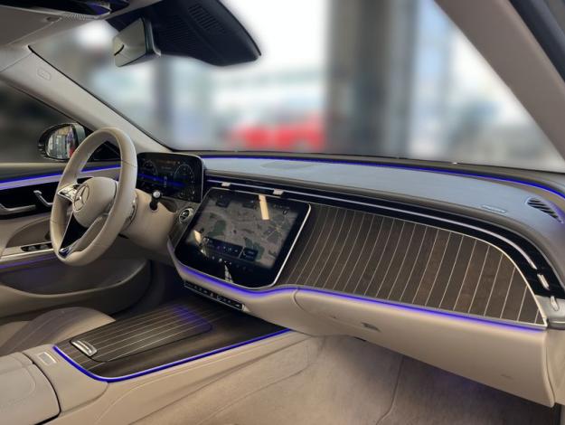 MERCEDES-BENZ Třídy E E 300 de 4MATIC s hybridní technologií EQ (15/22)