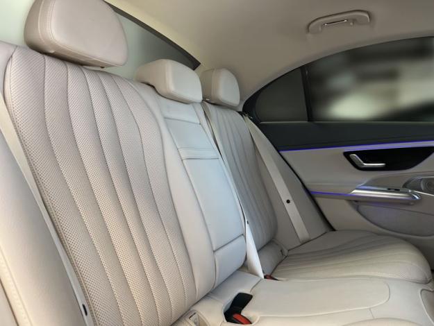 MERCEDES-BENZ Třídy E E 300 de 4MATIC s hybridní technologií EQ (20/22)