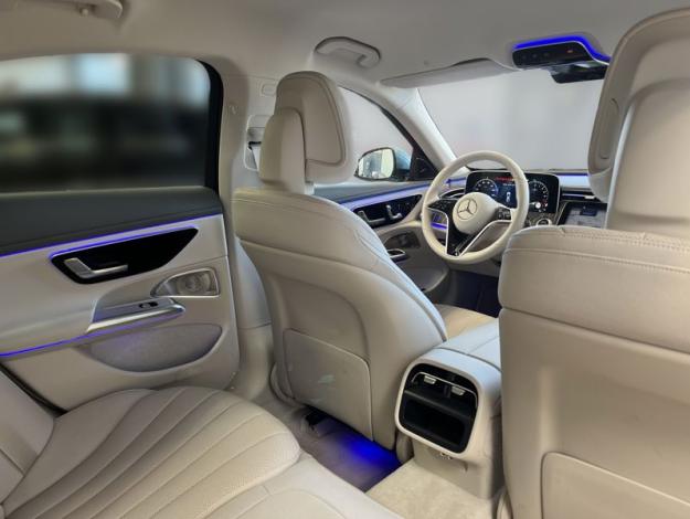 MERCEDES-BENZ Třídy E E 300 de 4MATIC s hybridní technologií EQ (22/22)
