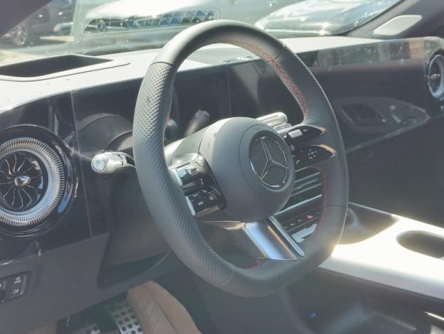 MERCEDES-BENZ CLA 180 CLA 180