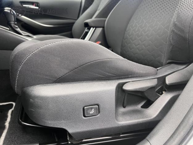 TOYOTA Corolla Touring Sports Hybrid Dynamic Business   