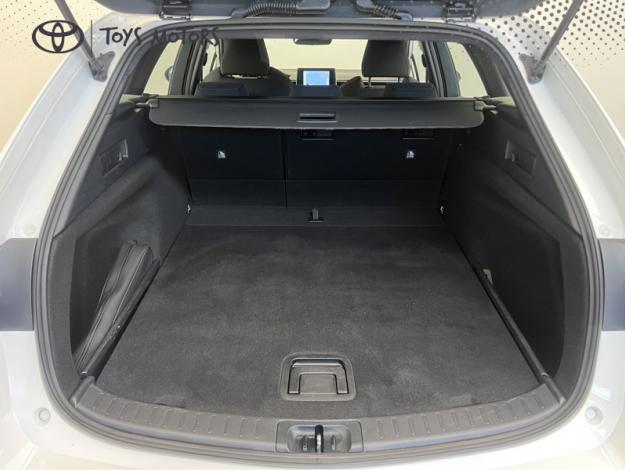 TOYOTA Corolla Touring Sports Hybrid Dynamic Business   