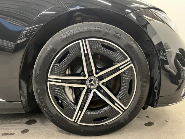 MERCEDES-BENZ EQE 300 Berline AMG Line Toit Pano  