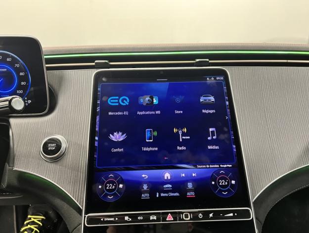 MERCEDES-BENZ EQE 300 Berline AMG Line Toit Pano  