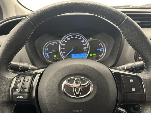 TOYOTA Yaris 1.5 100h France Business  