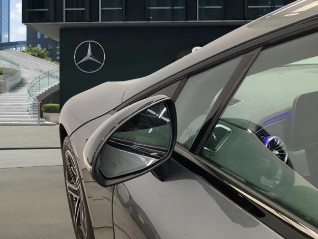 MERCEDES-BENZ EQE EQE 300