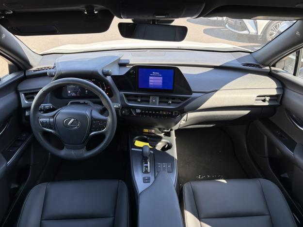 LEXUS UX 300h 2WD F SPORT Design  