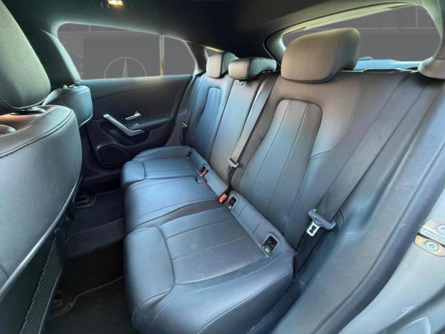 MERCEDES-BENZ CLA 180 d Shooting Brake Luxury Line  