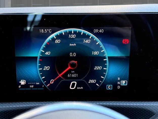 MERCEDES-BENZ CLA 180 d Shooting Brake Luxury Line  