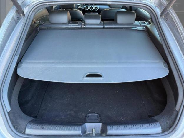 MERCEDES-BENZ CLA 180 d Shooting Brake Luxury Line  