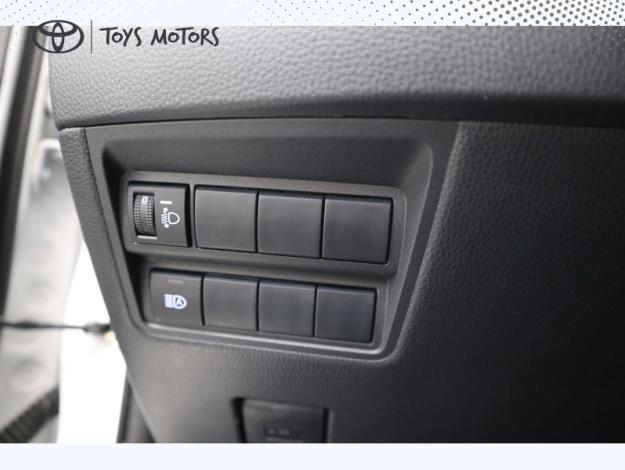 TOYOTA Yaris Hybride 116h Dynamic Business Beyond Zer  