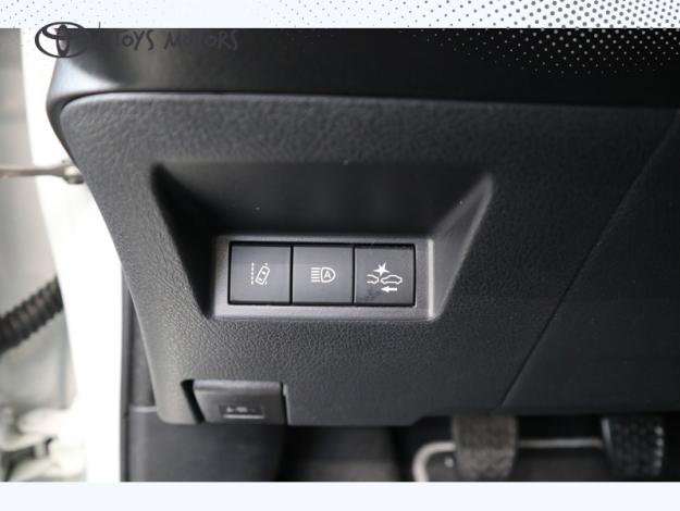TOYOTA Yaris 70 VVT-i Design Y20  