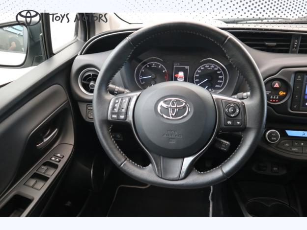 TOYOTA Yaris 70 VVT-i Design Y20  