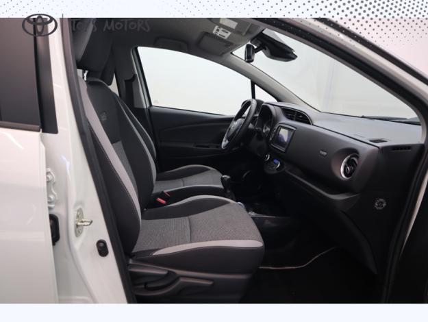 TOYOTA Yaris 70 VVT-i Design Y20  