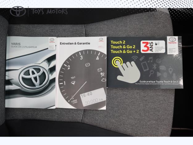 TOYOTA Yaris 70 VVT-i Design Y20  