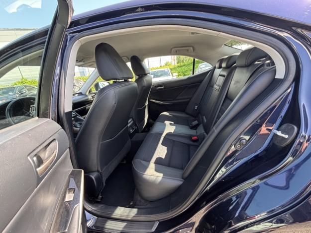 LEXUS IS IS 300h Business  
