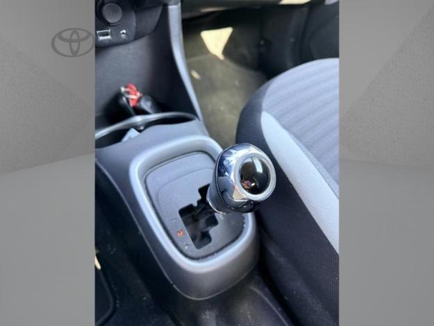 TOYOTA Aygo 1.0 VVT-i xshift x-play  1.0 72 ch BVA5