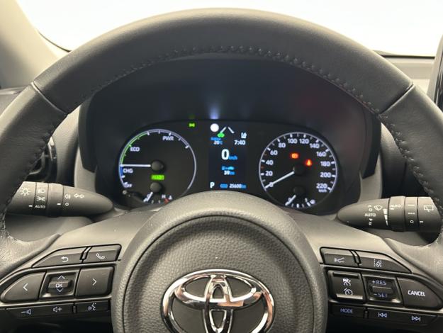 TOYOTA Yaris 116h Dynamic  