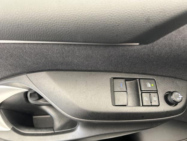 TOYOTA Yaris 116h Dynamic  