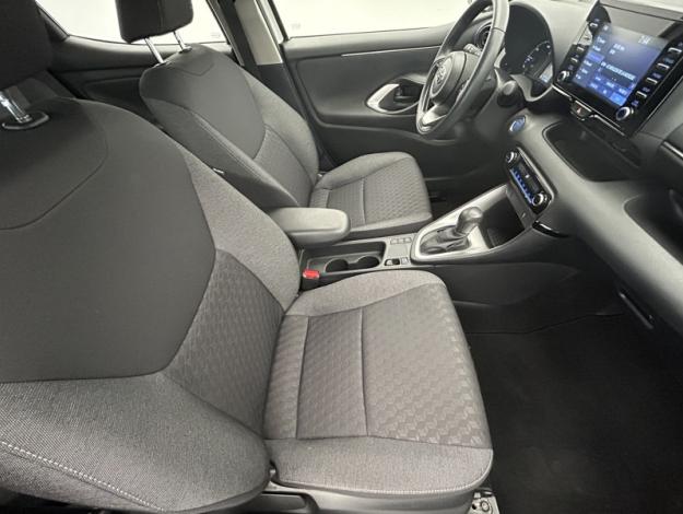 TOYOTA Yaris 116h Dynamic  