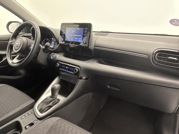 TOYOTA Yaris 116h Dynamic  