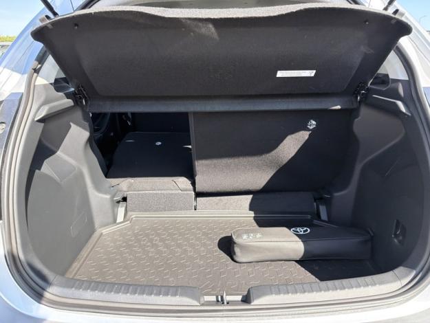 TOYOTA Yaris 70 VVT-i Dynamic  