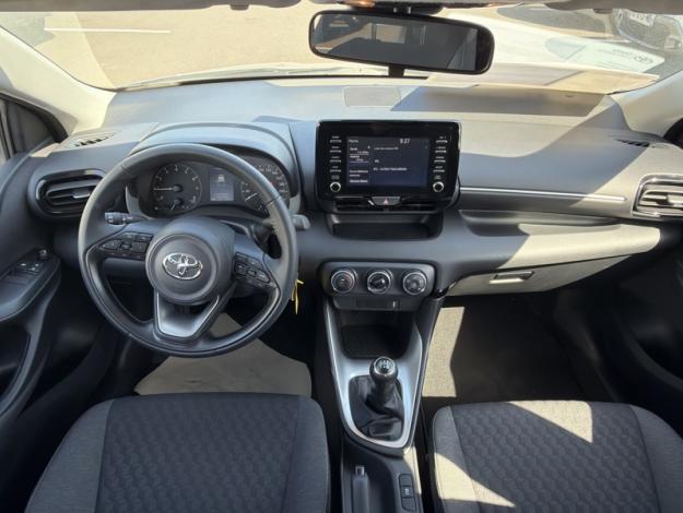 TOYOTA Yaris 70 VVT-i Dynamic  