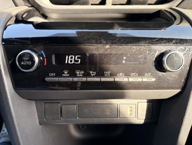 TOYOTA Yaris Cross 1.5 HYBRID 116H DESIGN AUTO   